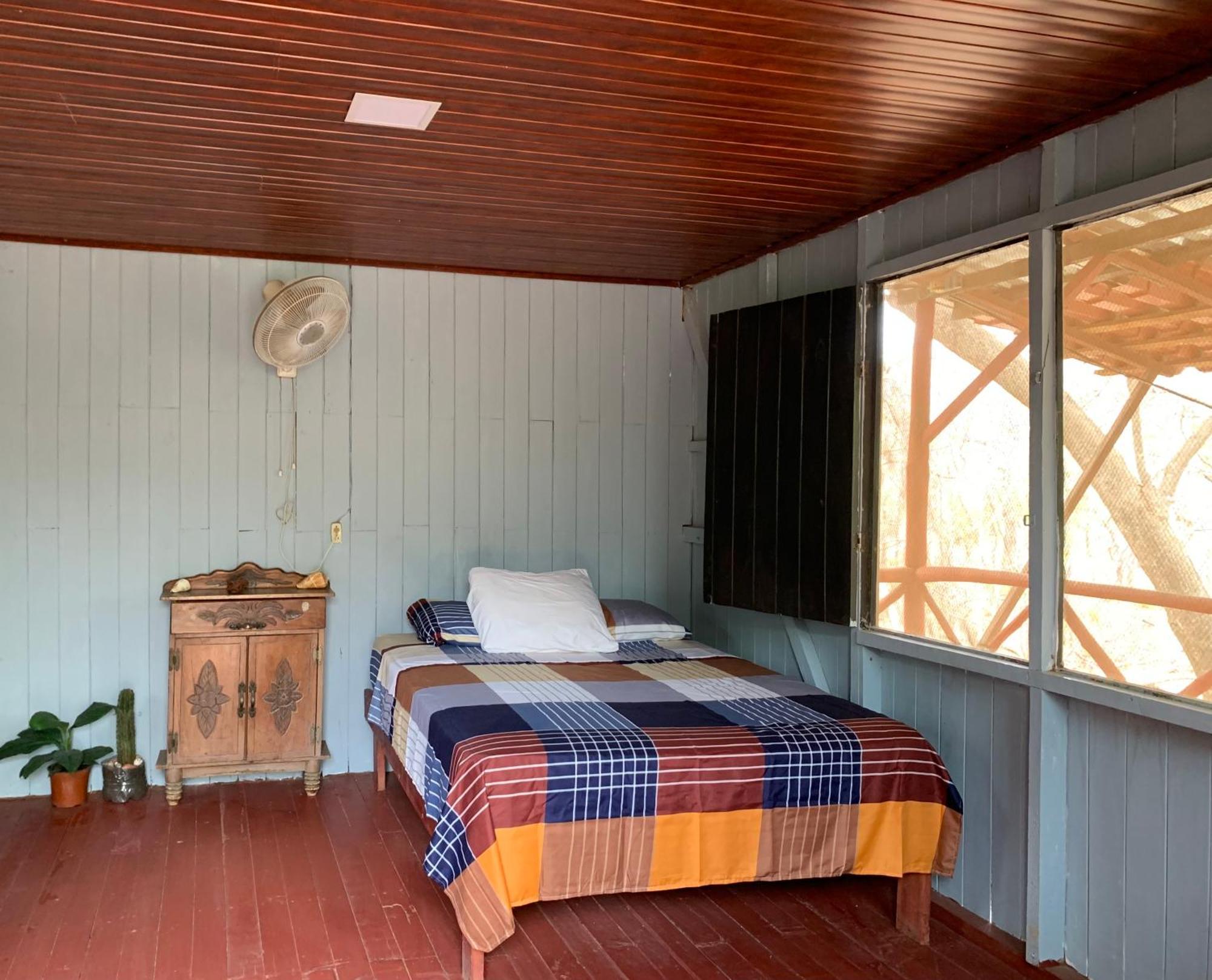 Nieves Surf Hostel And Camping Playa Avellana Exterior photo